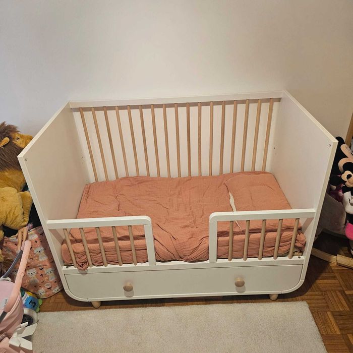 Cama para bebé com gaveta  - MYLLRA do IKEA