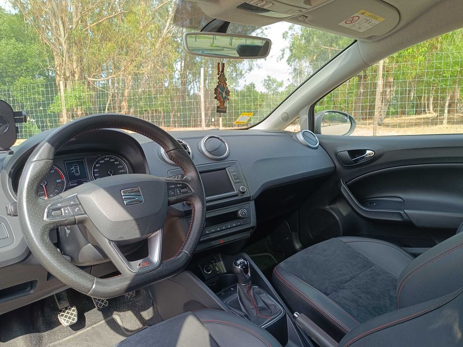 SEAT Ibiza 1.4 TDi FR — photo 3