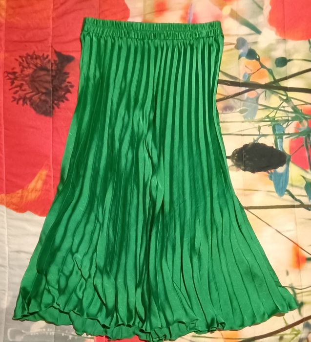 Saia acetinada verde