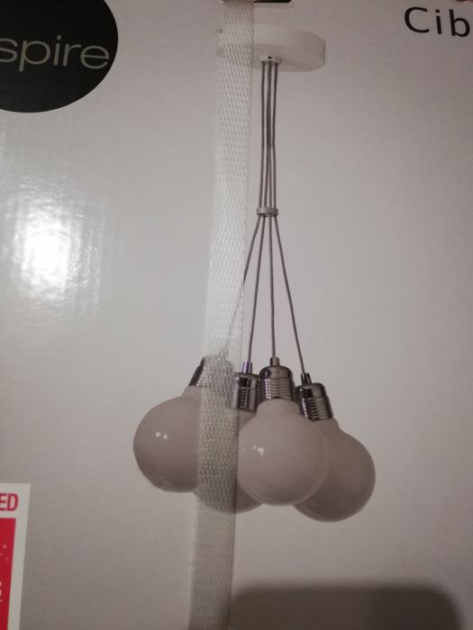 Sprzedam lampę wisząca.