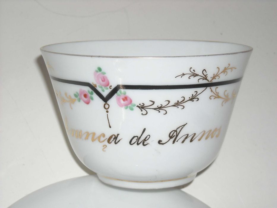Chávena VA "Lembrança de Annos" 1860