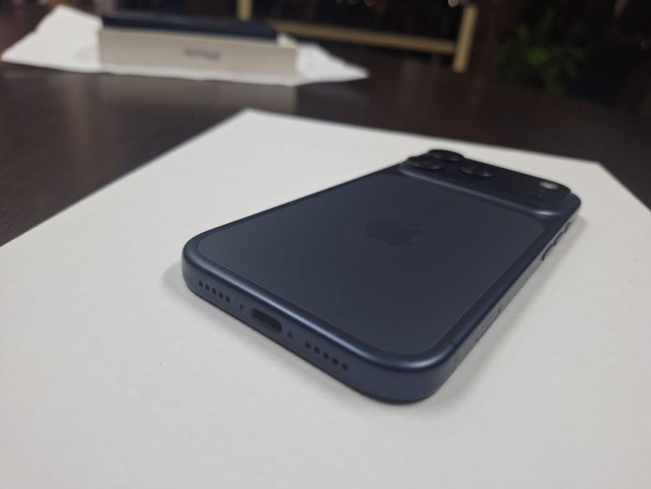 IPhone 17 Pro Niebieski