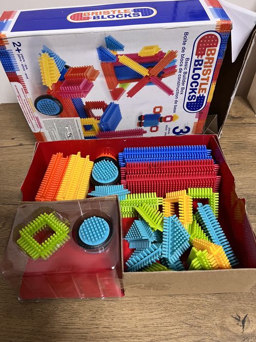Bristle Blocks игольчатый конструктор Batat