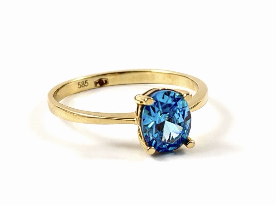 Złoty pierścionek rozmiar 16