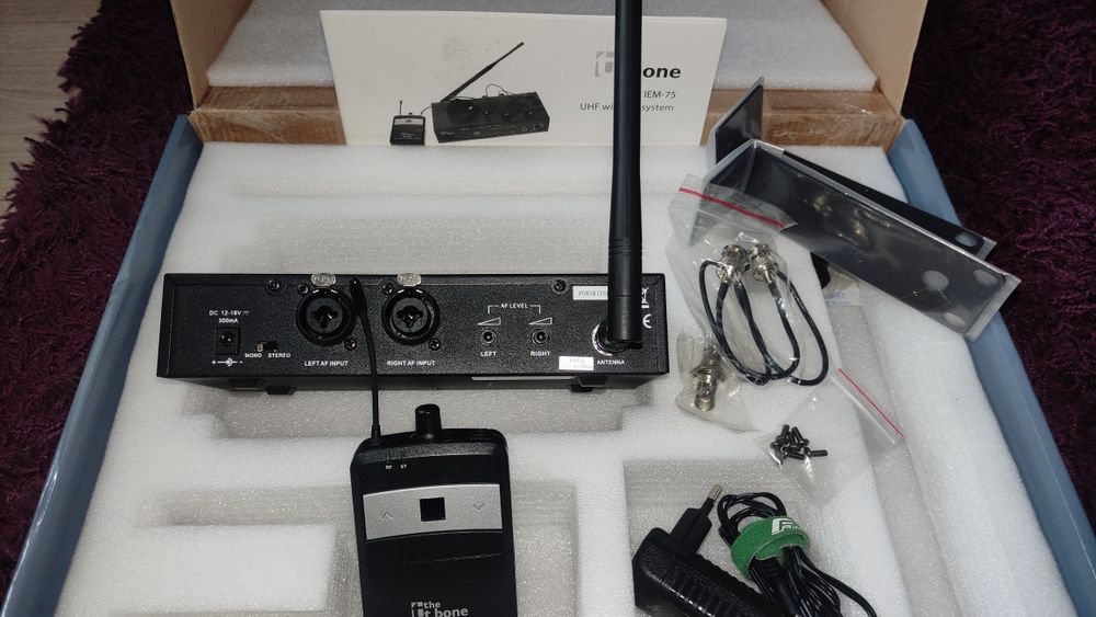 Система вушного моніторингу t.bone IEM 75  Ідеальний стан (в плівках)