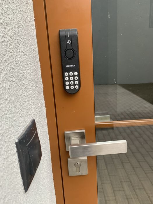 Assa Abloy Klamka Elektroniczna + router