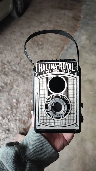 Máquina fotográfica vintage Halina-Royal // Hakings