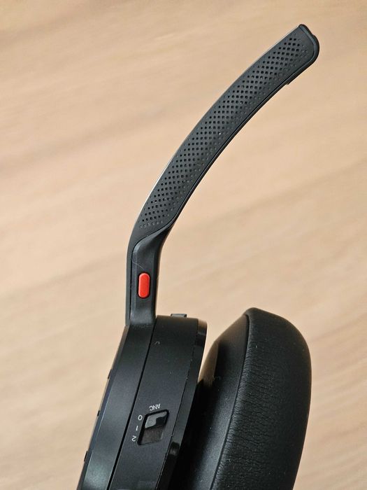 Headset sem fios (Wireless + Bluetooth) Poly Voyager Focus 2 UC USB-A