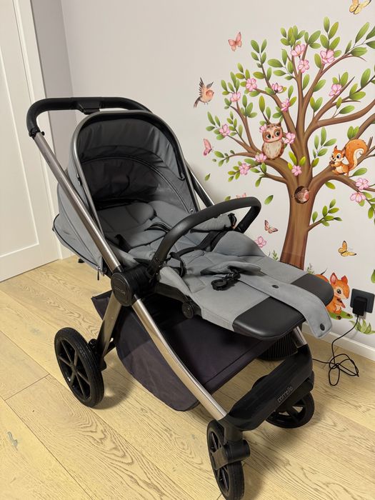 Універсальна коляска Omega 2 в 1, сіра,12 міс використання