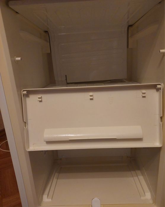 Морозильна камера Zanussi