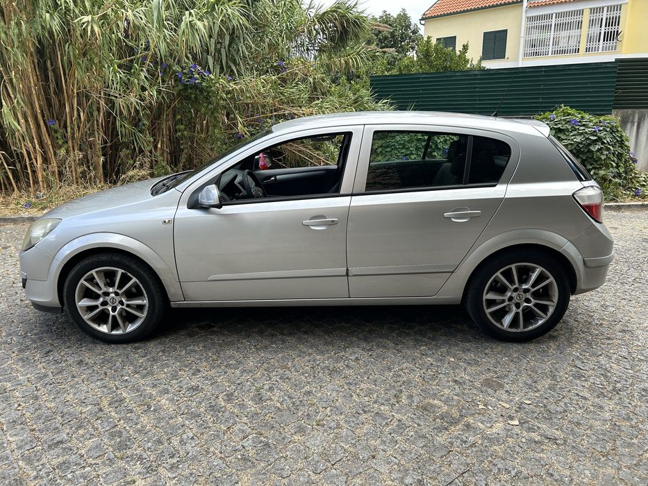 Opel Astra 1.8 Gasoline 125 HP Automatic