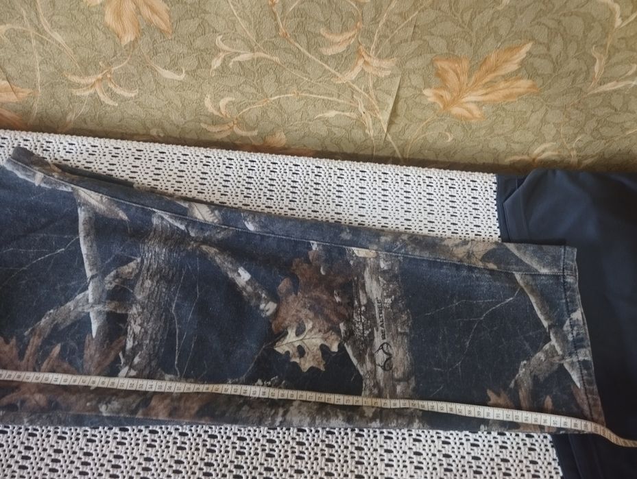 Джинси з принтом