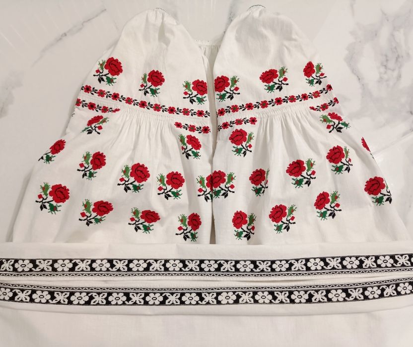 Старовинна сорочка вишита Полтавська Давня вишиванка Автентична жіноча