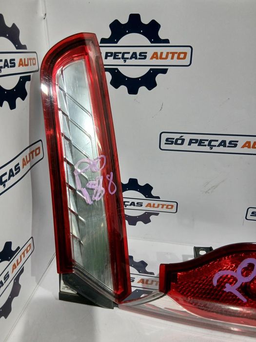 FAROLIM ESQUERDO BRANCA FORD TRANSIT CONNECT V408 1.5TDCI ANO: 2017