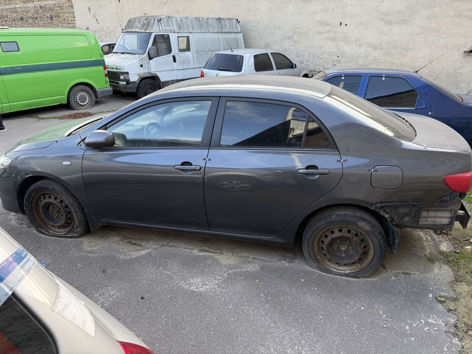 TOYOTA COROLLA  2008 год выпуска