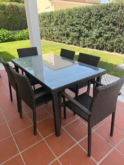 Mesa e 6 Cadeiras de Jardim