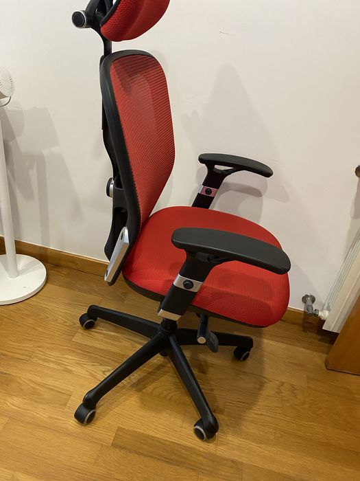 Cadeira de Escritório Executiva EUROMOF Boston Vermelho ergonómica