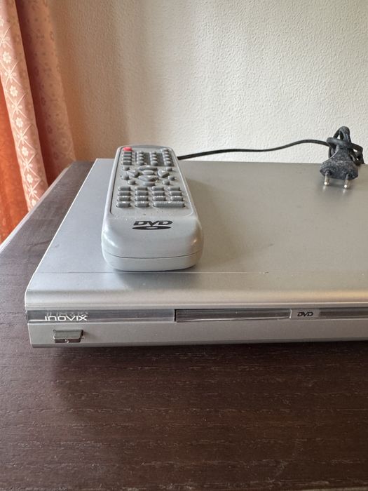 Leitor dvd com comando