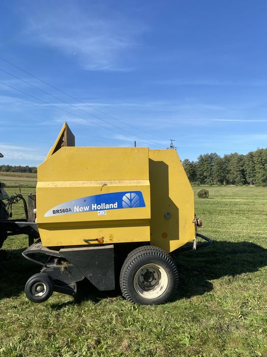 Prasa New Holland BR 560a