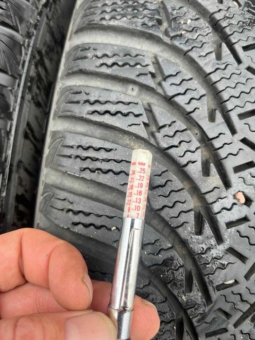 4 Opona zimowa KUMHO WinterCraft WP51 225/60 R17 99H