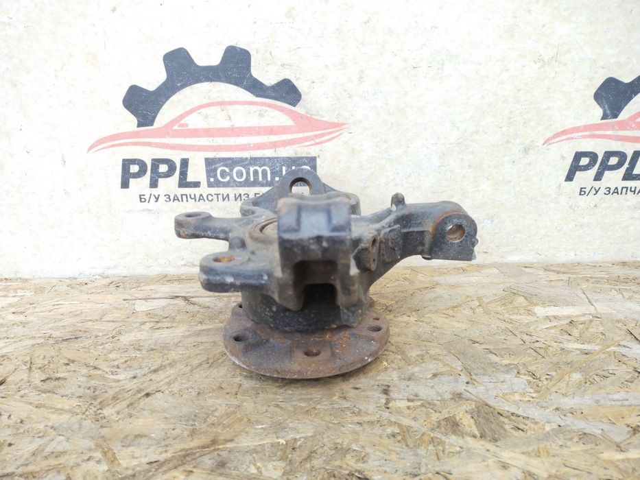 Mercedes Sprinter W907 18- кулак передний правый цапфа ступица