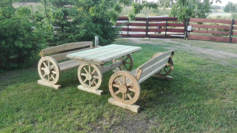 Zestaw ogrodowy. Meble. Stół Sześciokątny. Fotel drewniany.  Huśtawka