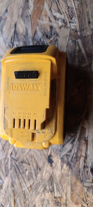 Szlifierka DeWalt dcg 405 z Aku 5ah