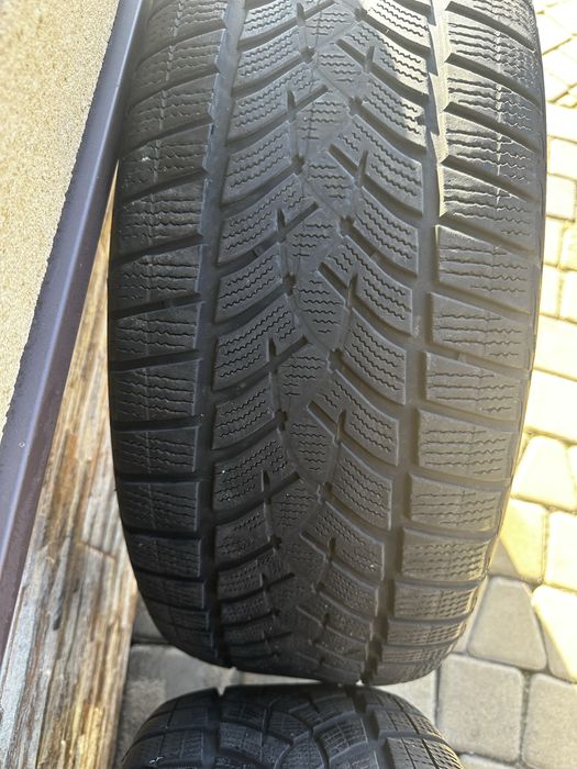 Зимние шины Goodyear UltraGrip Performance + SUV 235/55 R18 104H XL