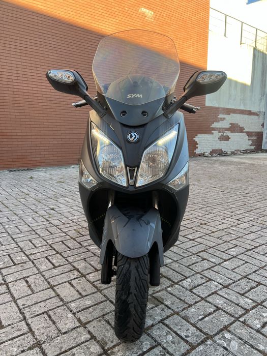 Sym GTS 125 Evo preta