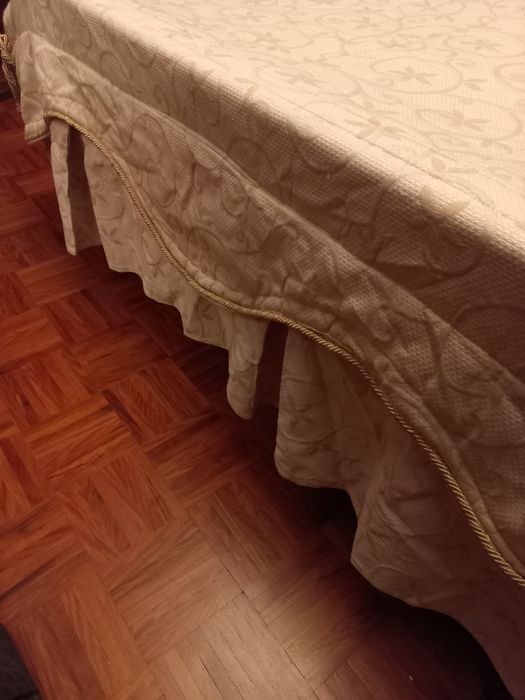 Bedspread Set with Two Pillows64586206820099124