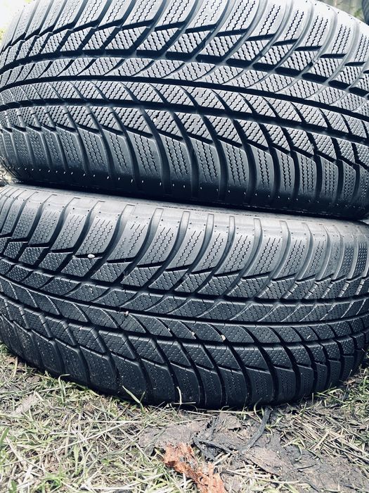 215 55 17 Bridgestone LM001 90%