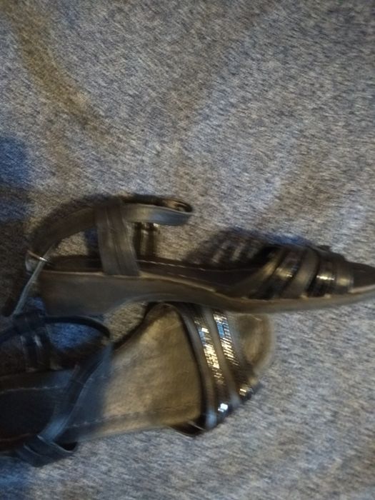 Босоножки.Шлепанцы.