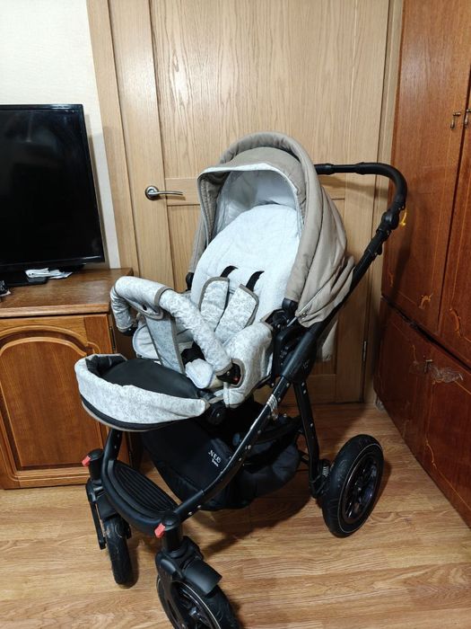 Дитяча коляска 3 в 1(коляска ,автокрісло,люлька )