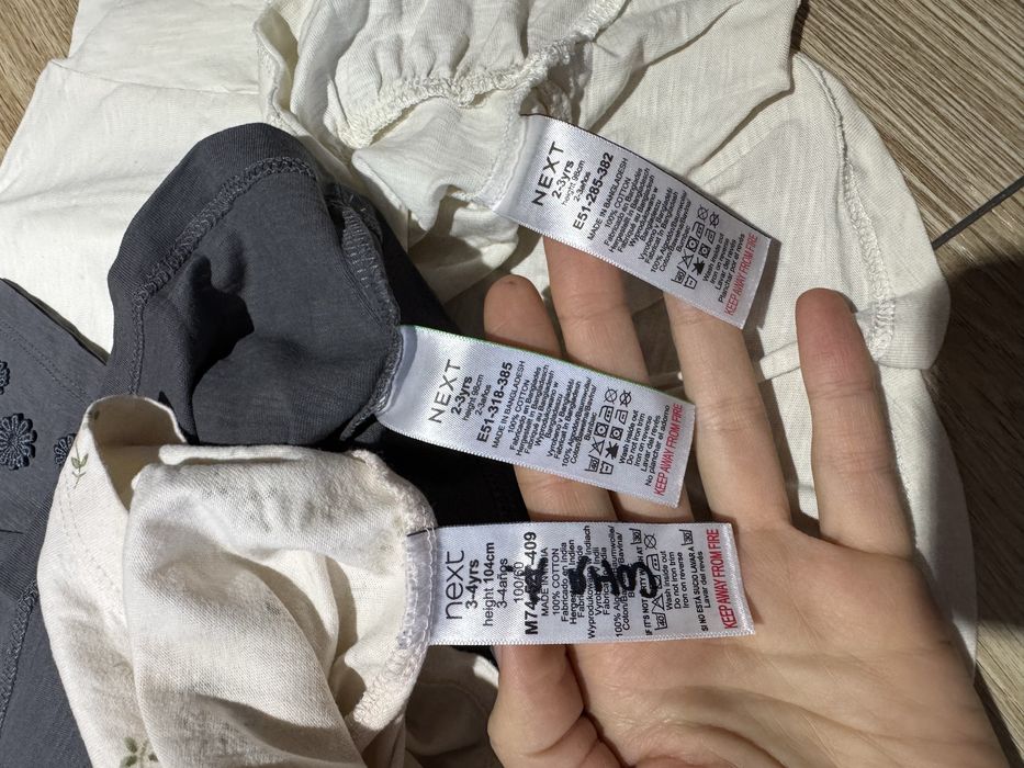 Футболки next для дівчинки 2-3 р