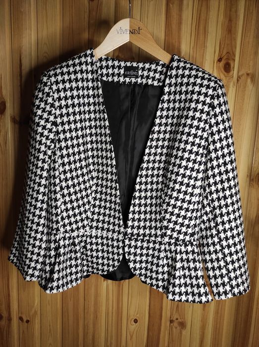 Піджак чорно-білий Krisstel 42