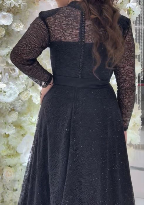 Елеганта гарна сукня