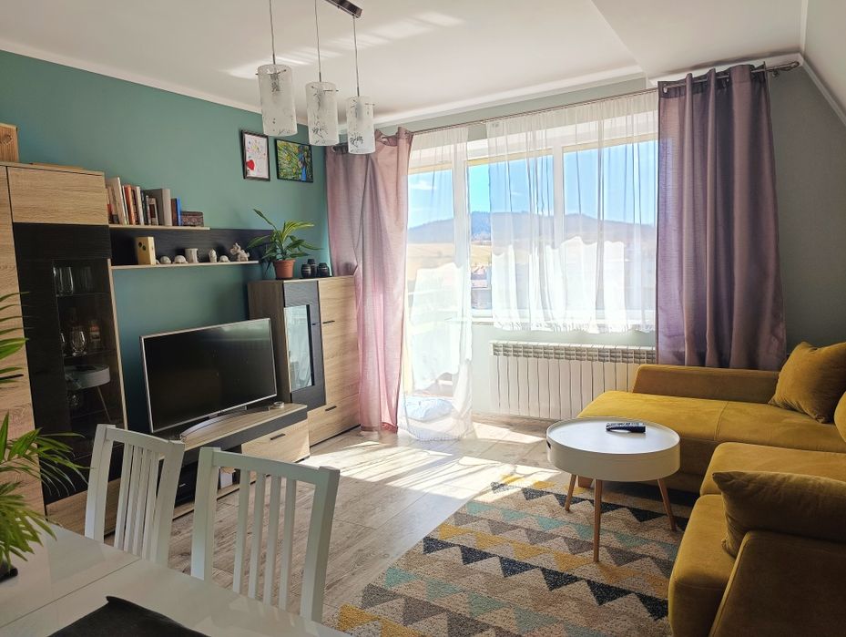 4-pokojowe, dwupoziomowe mieszkanie 88 m² z przestronnym salonem – Chełmsko Śląskie