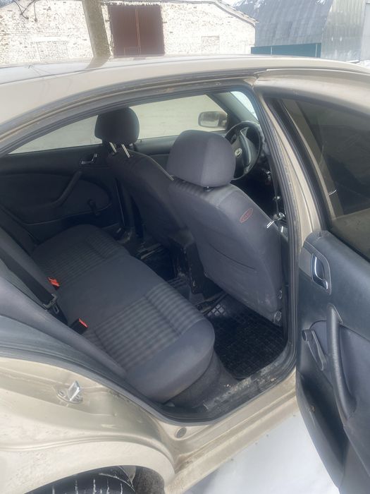 Октаві тур 1.9 тді