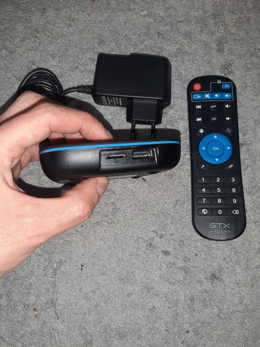 Смарт приставка Geotex GTX-R1i 2/16 Gb TV BOX android