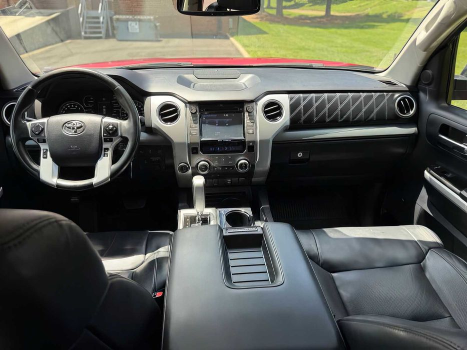 Toyota Tundra Platinum      2018