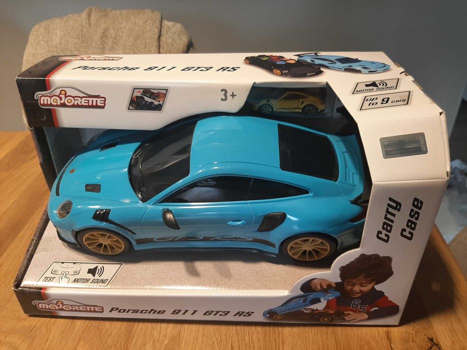 Majorette Porsche 911 - garaż, walizka, parking dla hot wheels