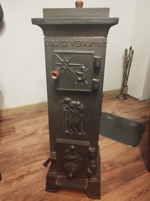 Kominek koza z fajerkami