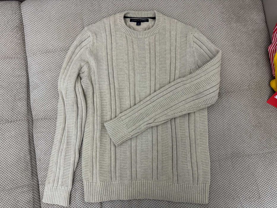 Tommy Hilfiger поло, лонгслів, светри