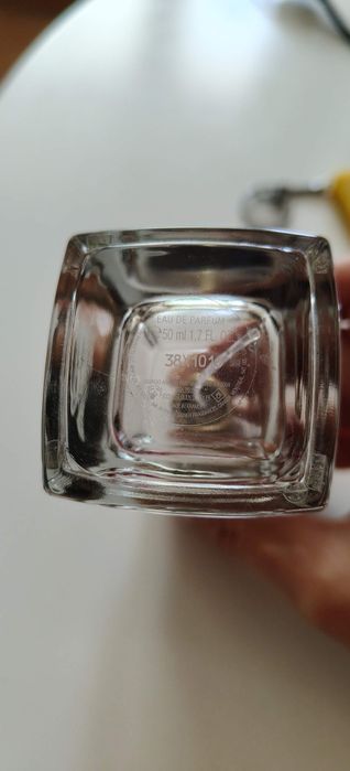 Flakon po perfumach Si Giorgio Armani 50 ml