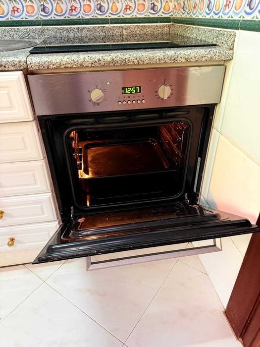 Cozinha/Kitchenette Completa 2,00 m + Placa Vitrocerâmica + Forno + Exaustor