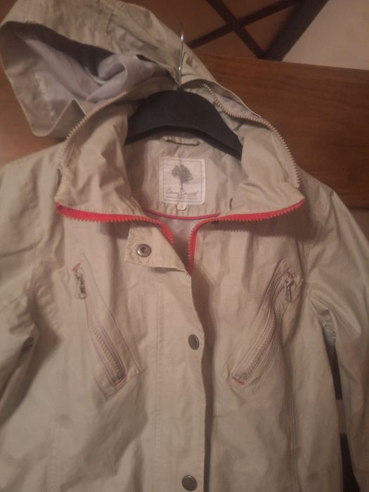 Kurtka damska z kapturem Carry Casual stan idealny.