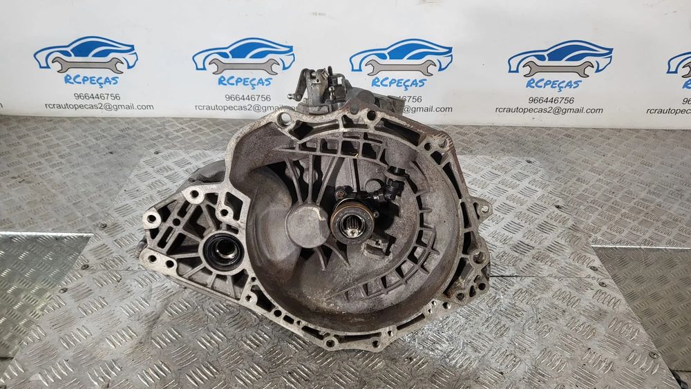 Caixa 5 Velocidades Opel Astra H 1.6i 6UW419 A100515946UW419