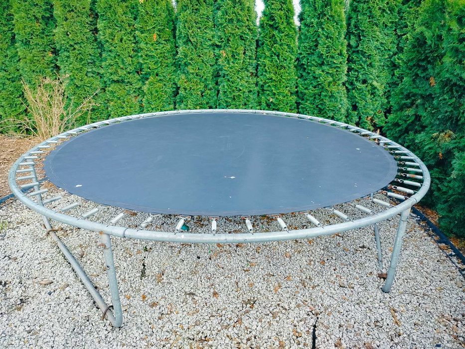 Trampolina ogrodowa