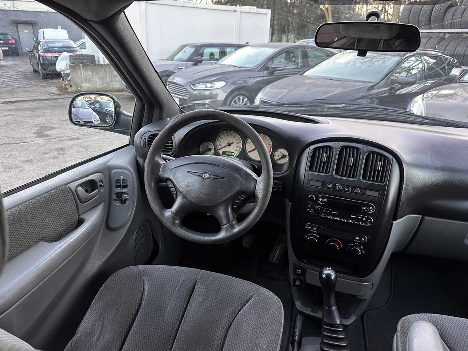 Chrysler Grand Voyager | 2.5 D 143KM|Manual|7 osobowe|Webasto|Hak|2004