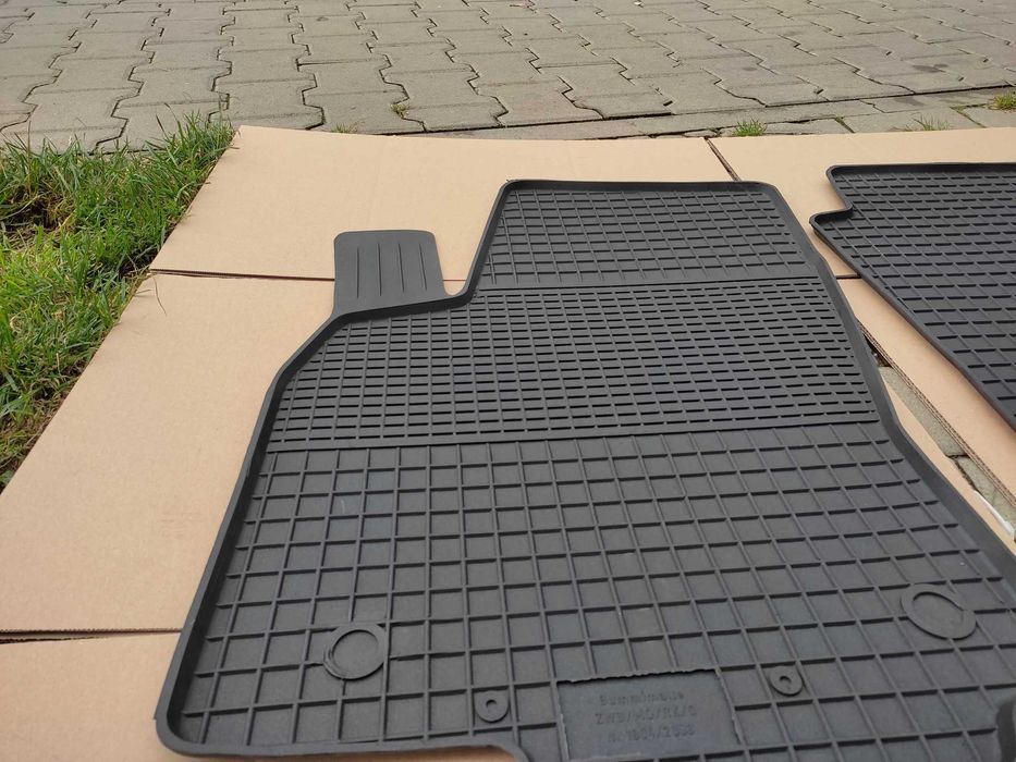 NOWE Dywaniki gumowe FORD MONDEO MK IV od 2007r dopasowane korytka